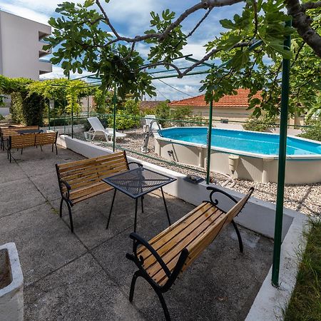מאקרסקה Apartments Turtle Gardens מראה חיצוני תמונה