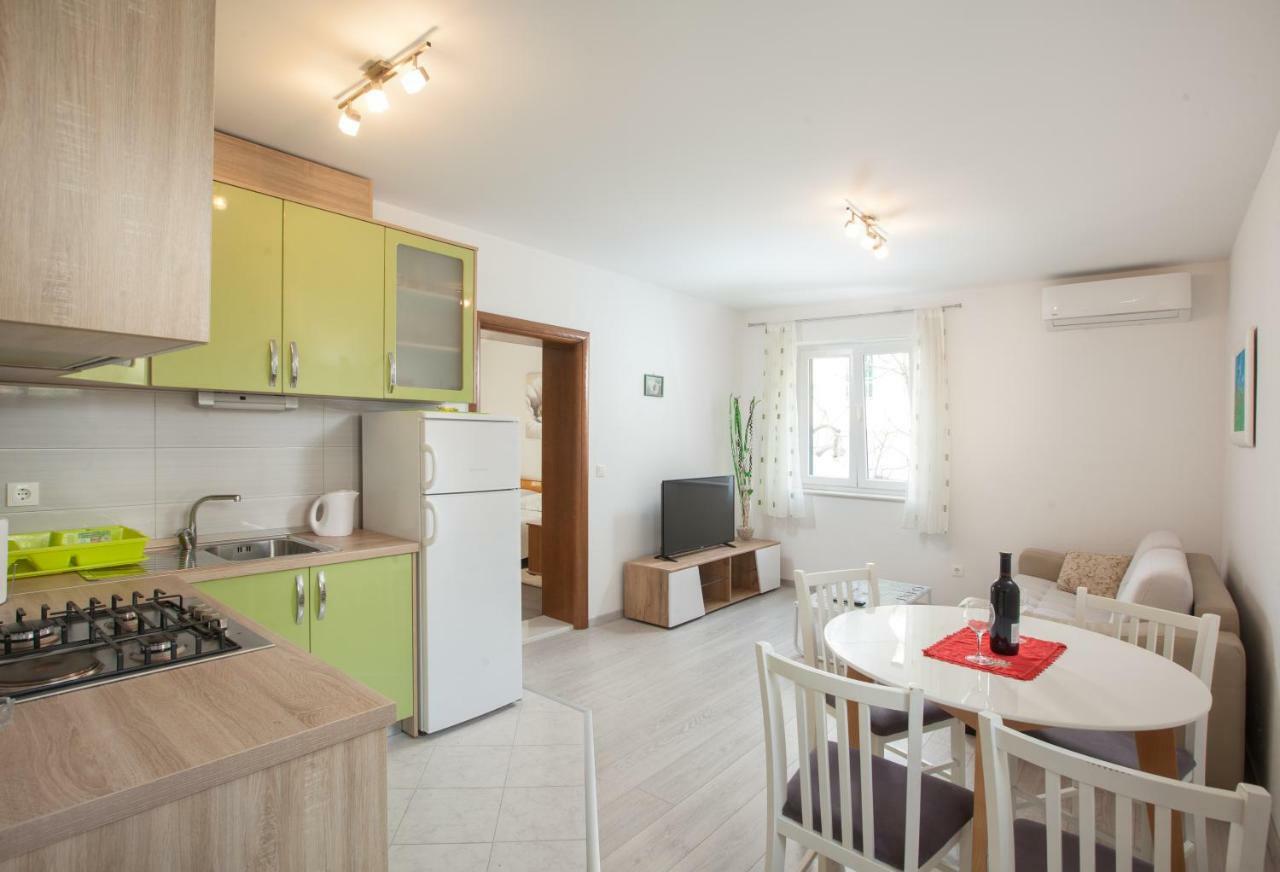 מאקרסקה Apartments Turtle Gardens מראה חיצוני תמונה